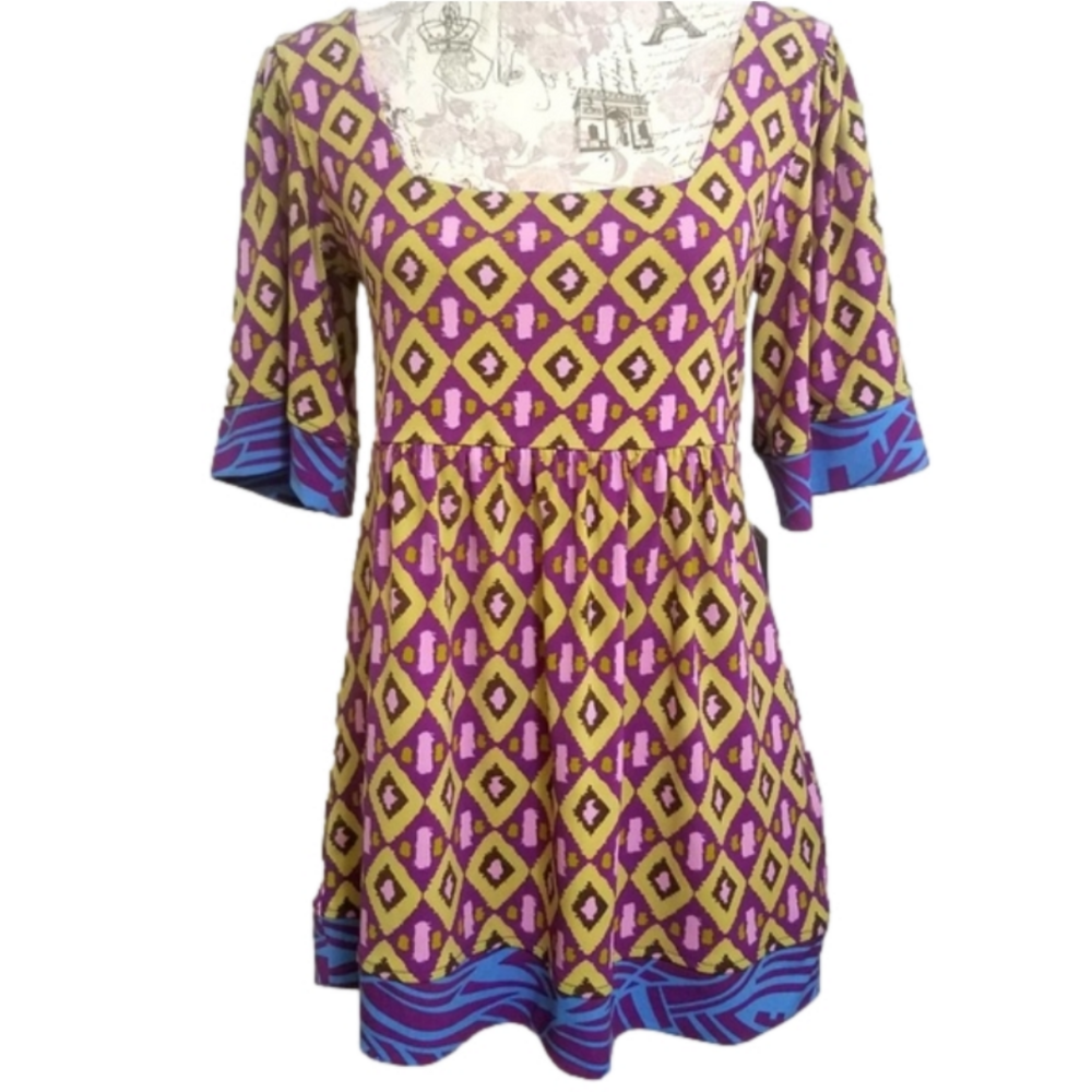 NICOLE MILLER TOP NWT.
